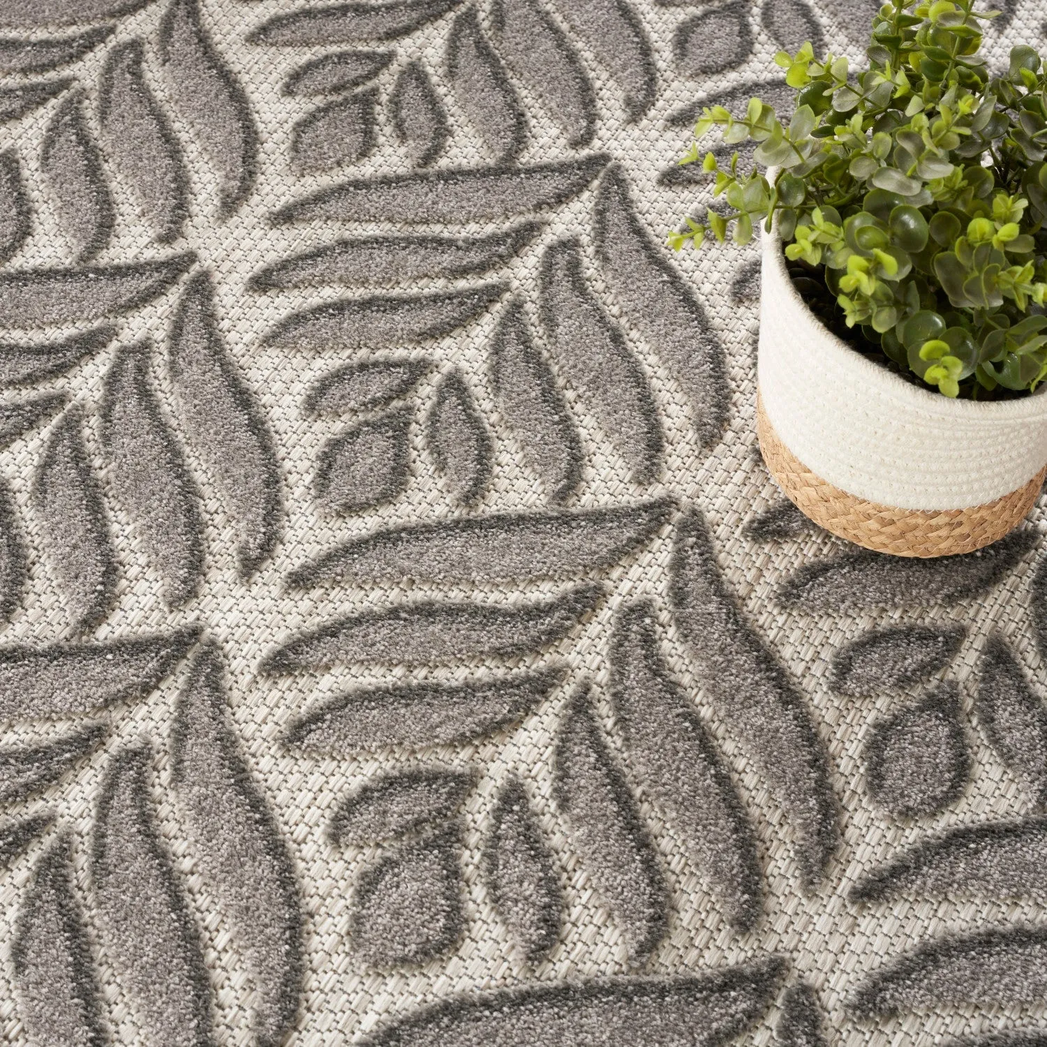 Aloha Charcoal Tropical Indoor/Outdoor Rug